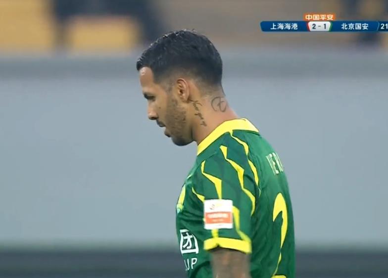 拳击大师赛上演强强对话，关中霹雳队强势横扫皖江天虎队，多点开花奏效；客场静默反击的简单介绍