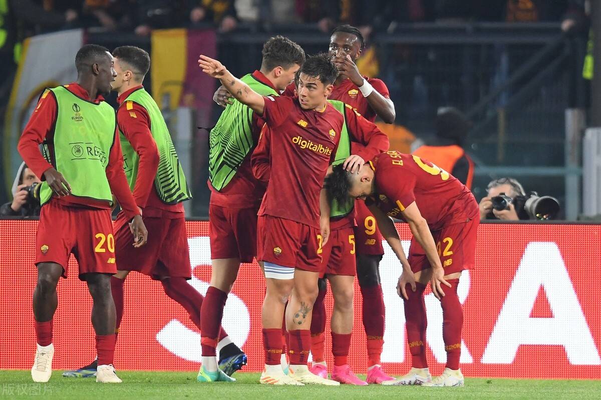 赛地聚焦——欧联加时末段热度飙升，波特兰开拓者止住颓势，态度坚定，临场指挥获称赞的简单介绍